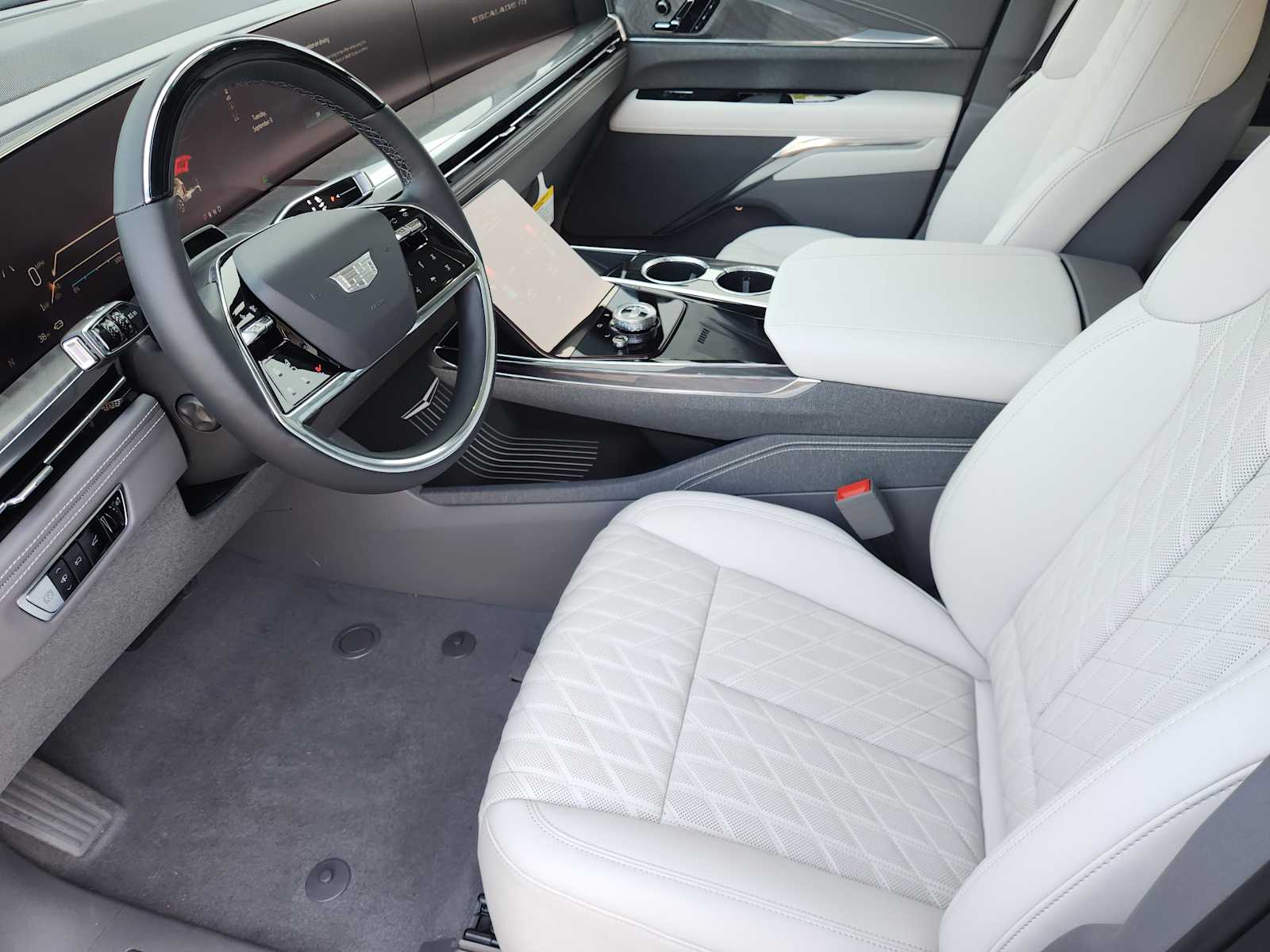 2025 Cadillac Escalade IQ Sport photo 6