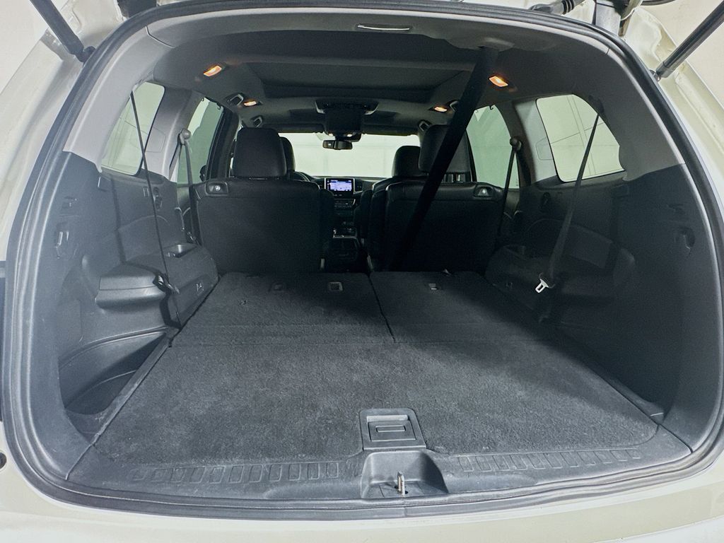 2016 Honda Pilot Elite photo 28