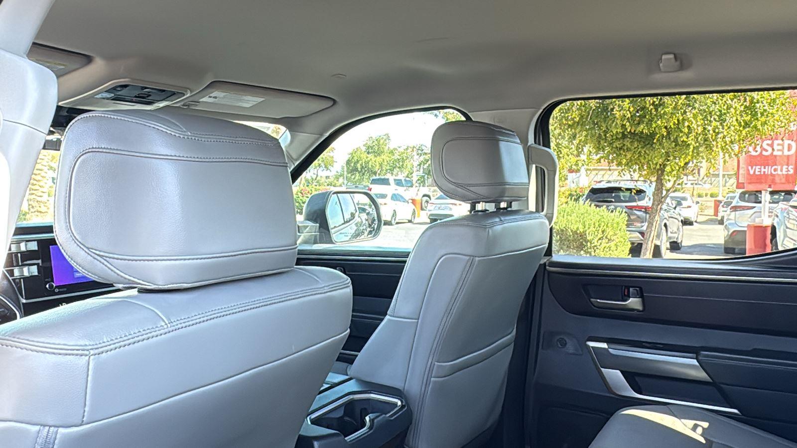 2022 Toyota Tundra SR5 CrewMax photo 24