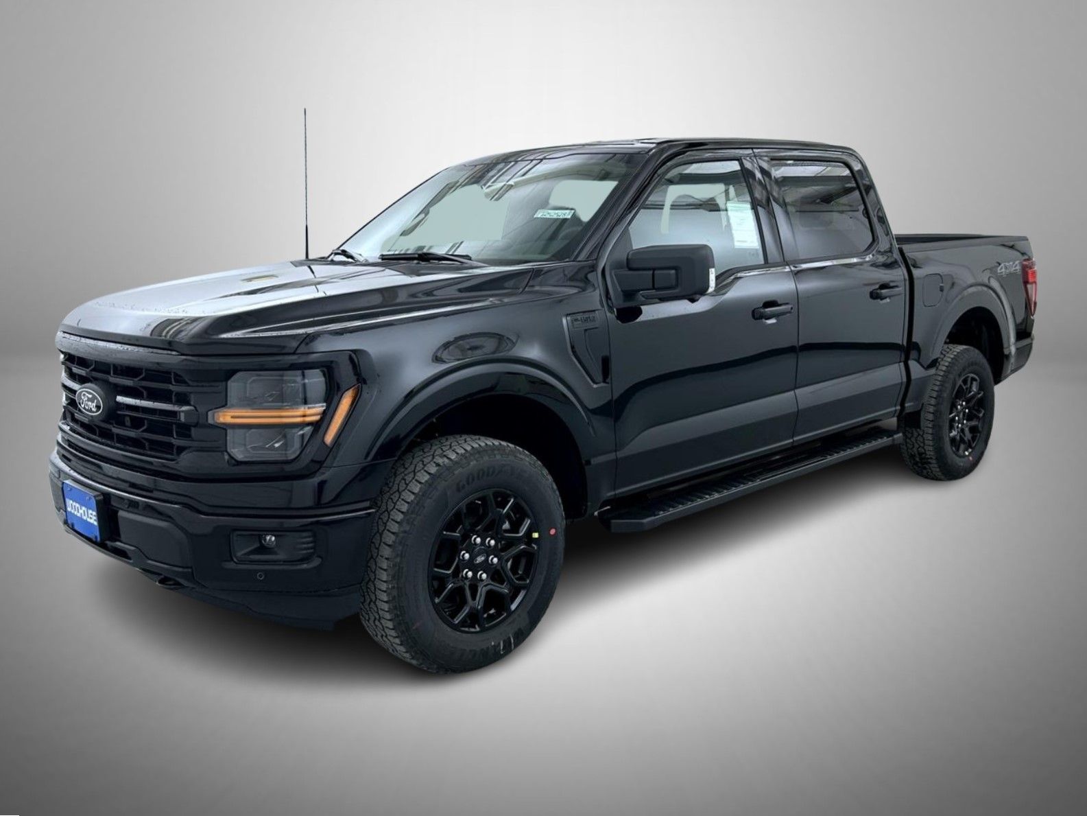 2025 Ford F-150 XLT's photo