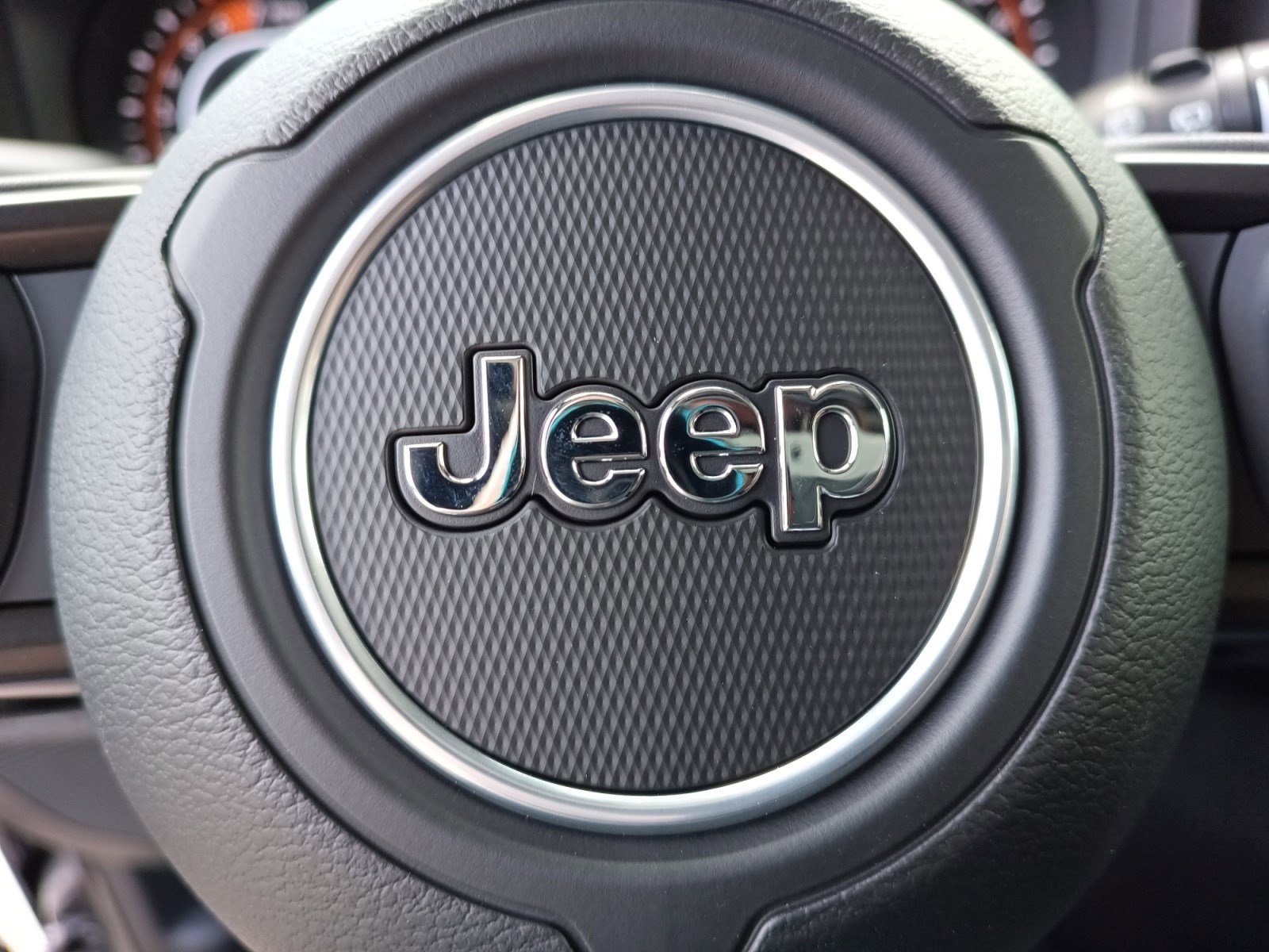 2025 Jeep Wrangler photo 17