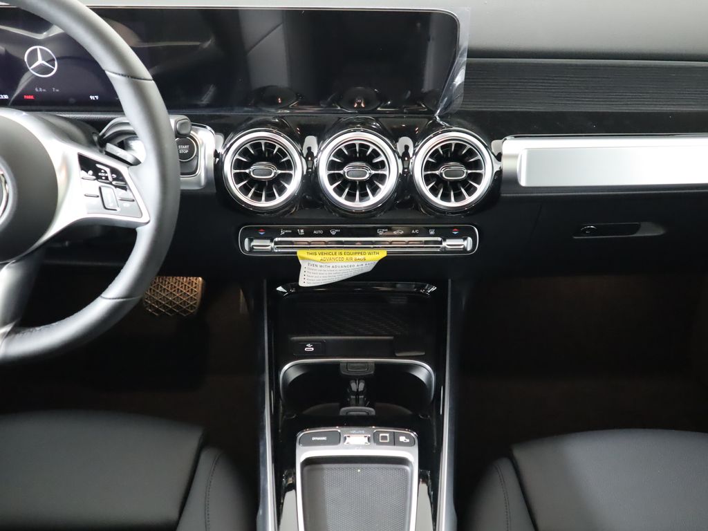 2025 Mercedes Benz EQB photo 13