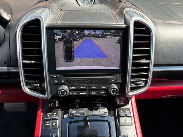 2017 Porsche Cayenne Platinum Edition photo 25