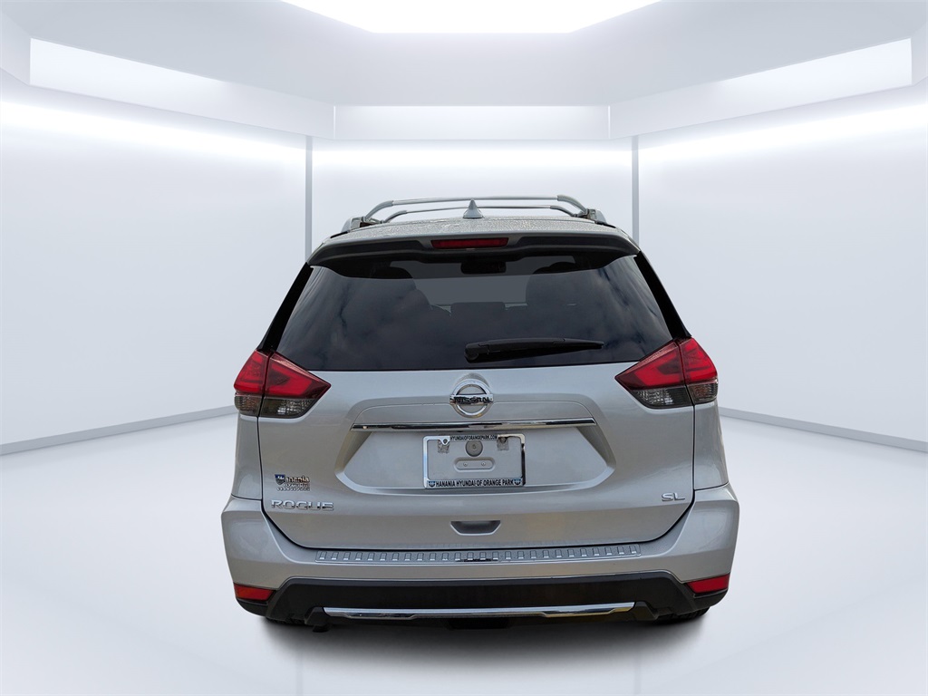 2017 Nissan Rogue SL photo 4