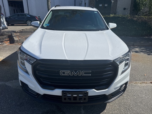 2022 Gmc Terrain SLE photo 2