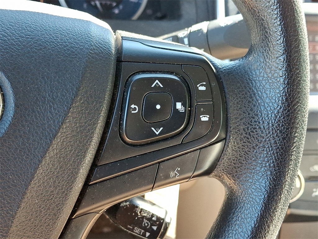 2016 Toyota Camry LE photo 20