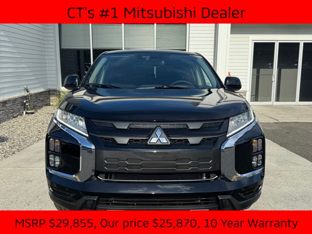 2025 Mitsubishi Outlander Sport LE photo 2