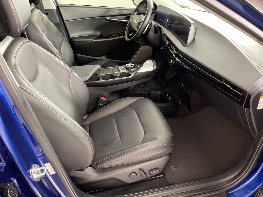 2024 Kia EV6 Wind photo 41