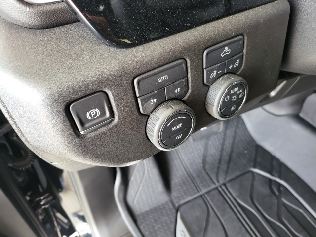 2025 Chevrolet Silverado 1500 RST photo 24