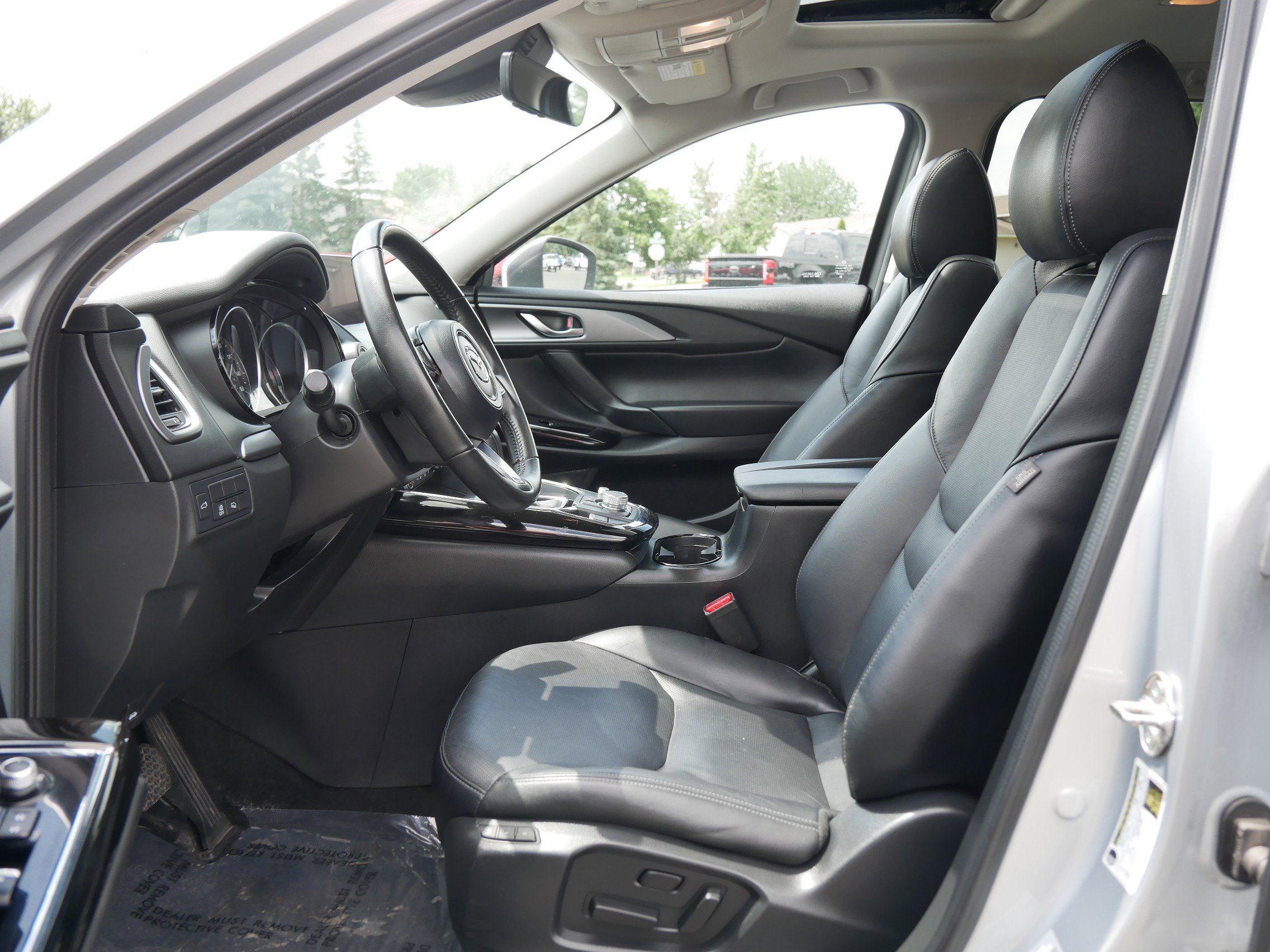2023 Mazda CX-9 Touring photo 10