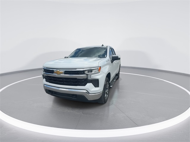 2024 Chevrolet Silverado 1500 LT photo 4