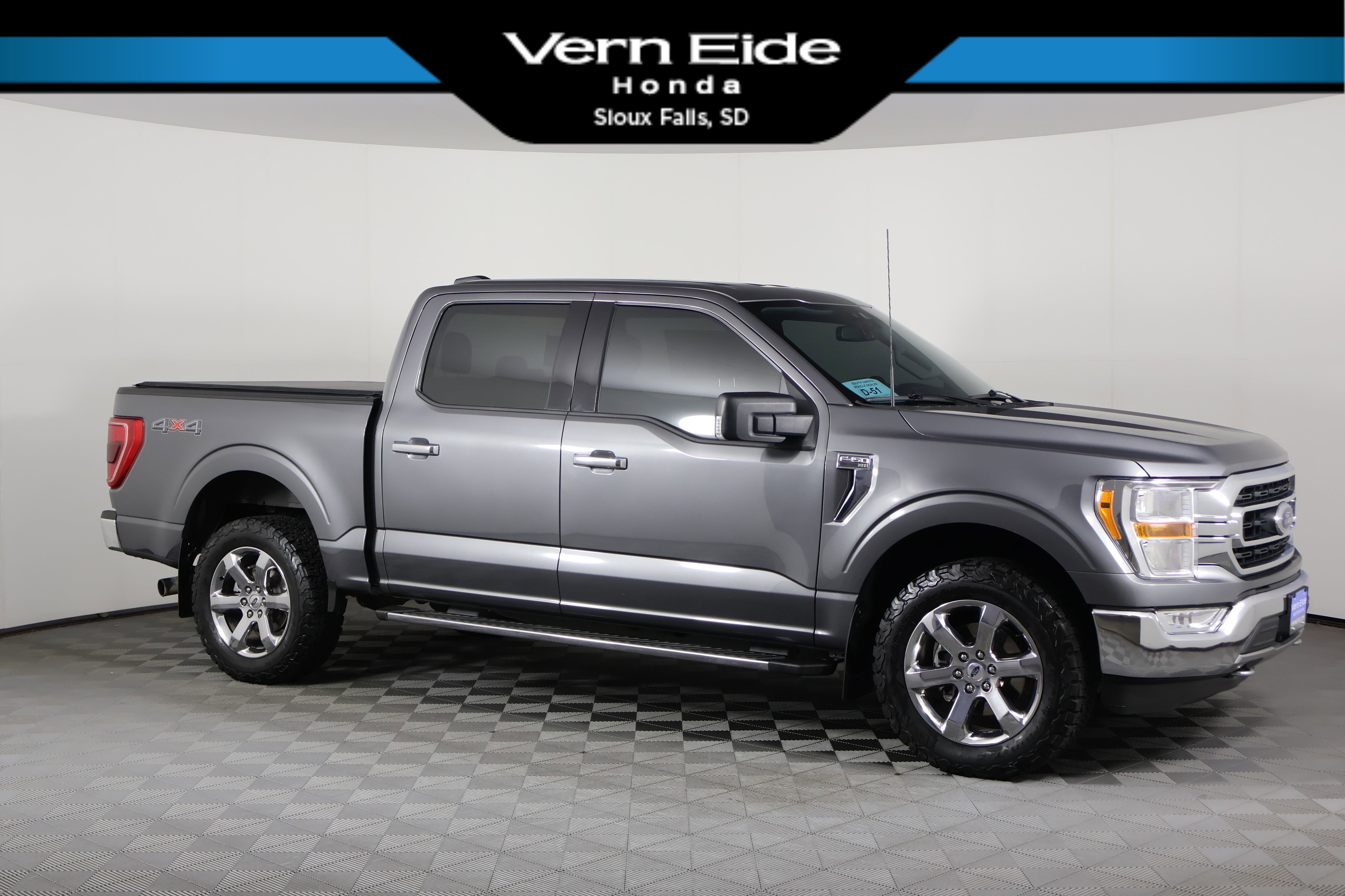 2021 Ford F-150 XLT's photo