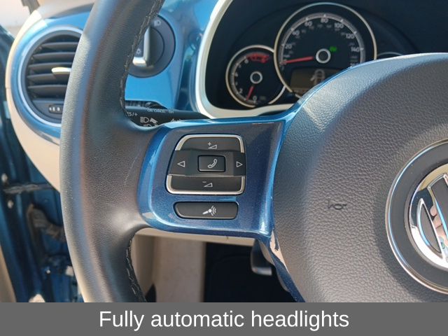 2019 Volkswagen Beetle SE photo 7
