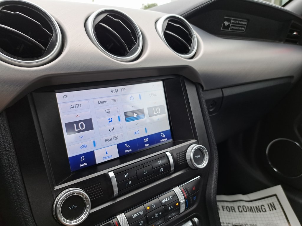 2020 Ford Mustang EcoBoost Premium photo 13