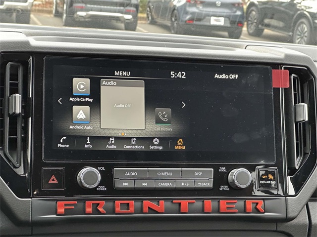 2025 Nissan Frontier PRO-4X photo 4