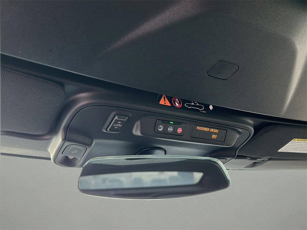 2022 Chevrolet Camaro 2LT photo 4