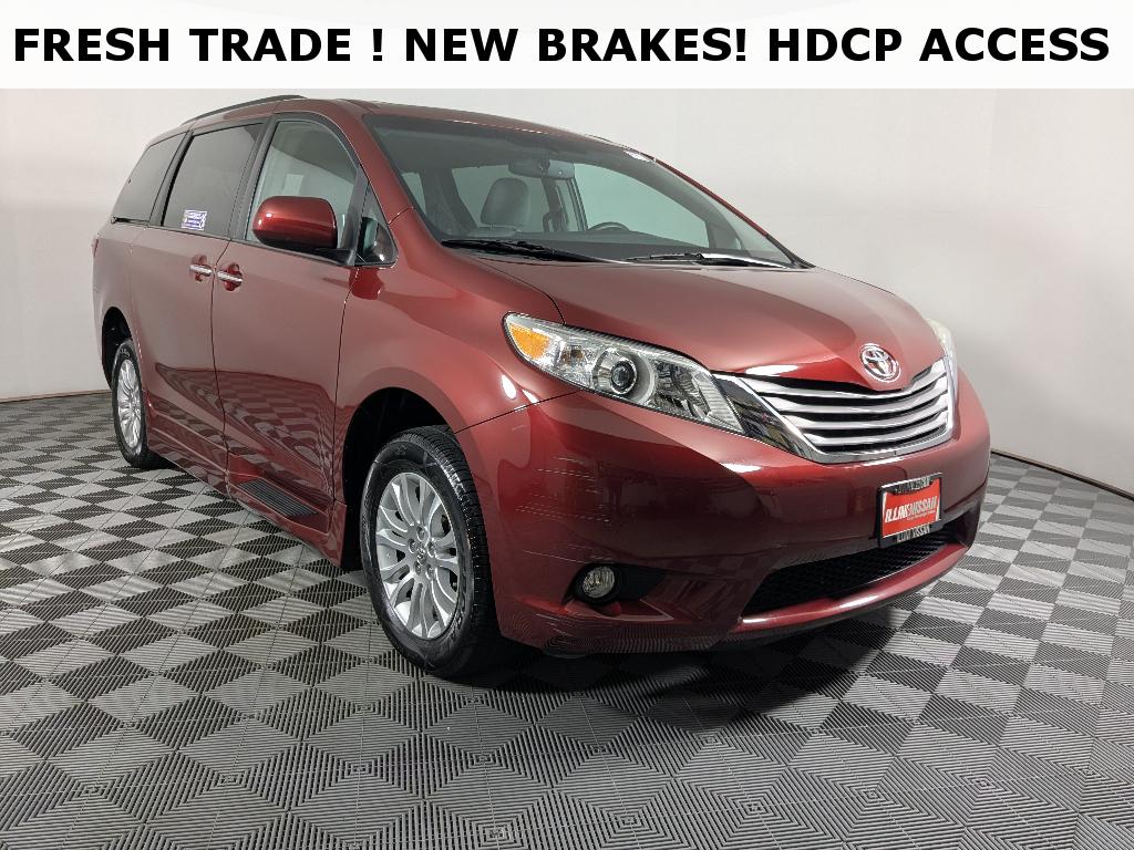 2015 Toyota Sienna XLE