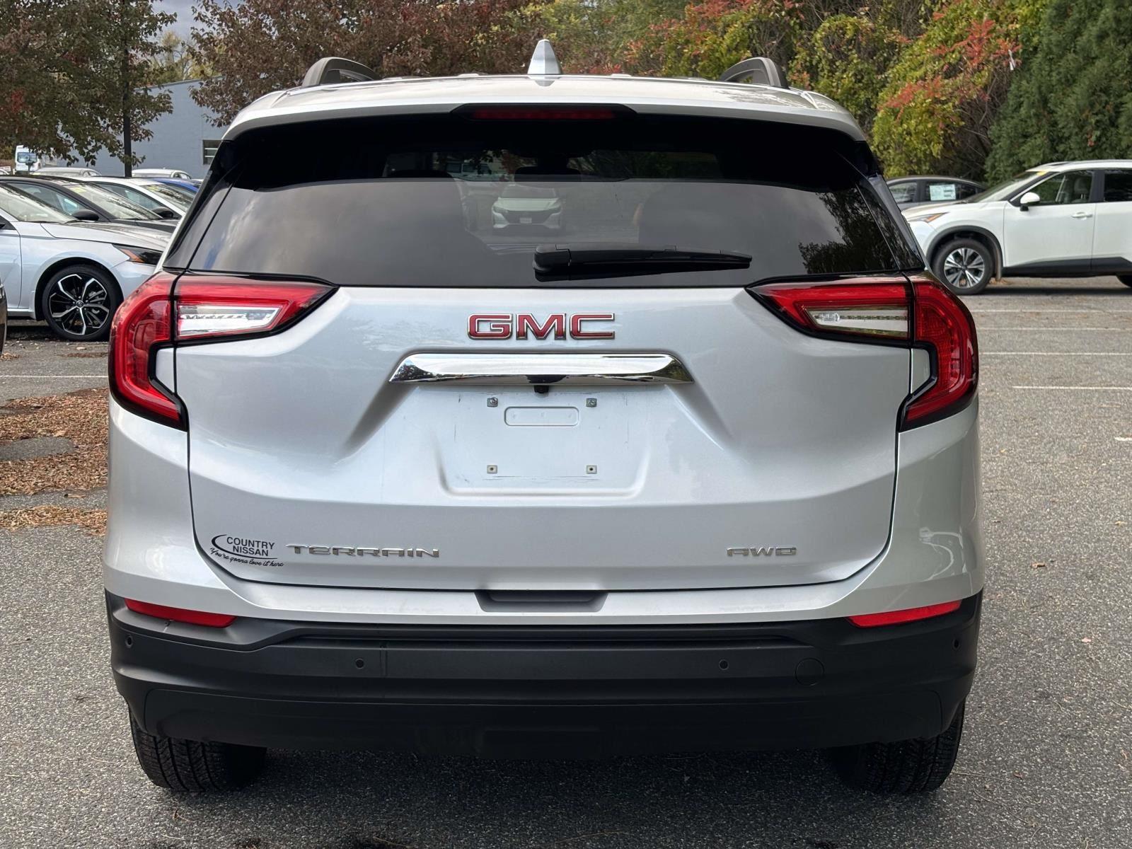 2022 Gmc Terrain SLE photo 3