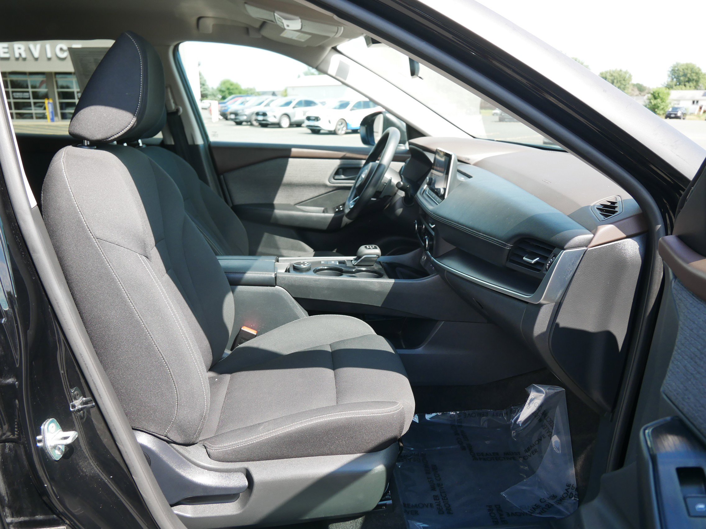 2023 Nissan Rogue S photo 15