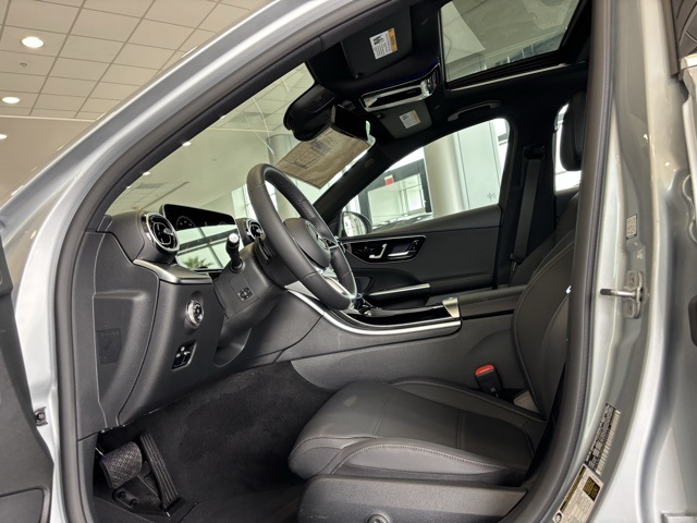 2025 Mercedes Benz C 300 photo 13