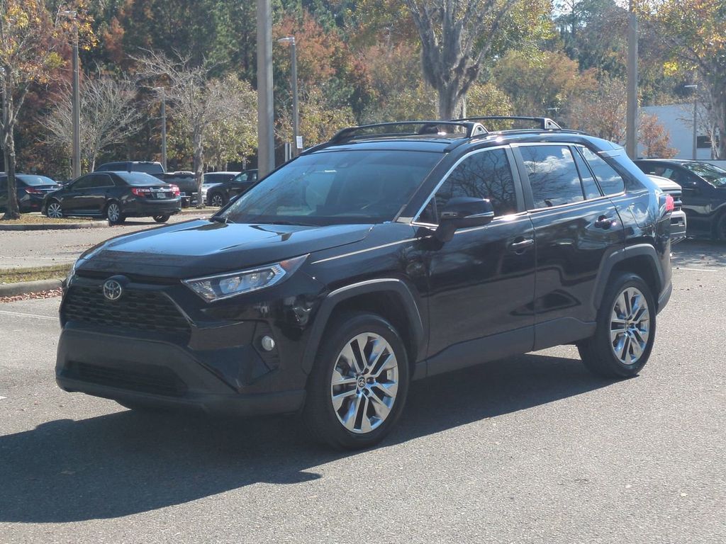 2021 Toyota RAV4 XLE Premium's photo
