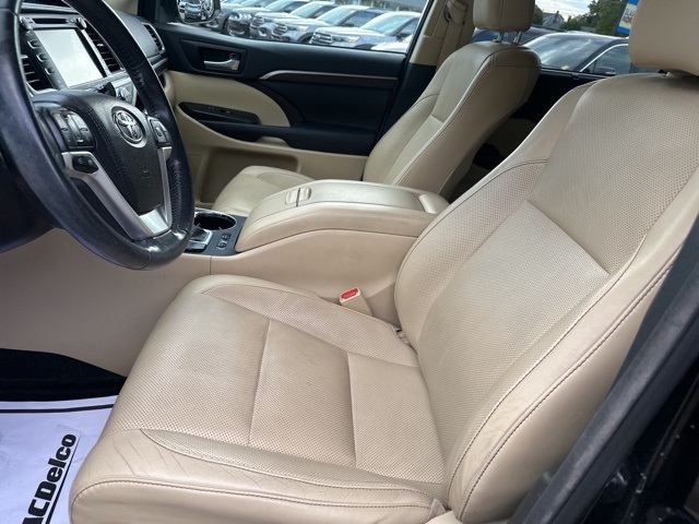2015 Toyota Highlander Limited photo 7
