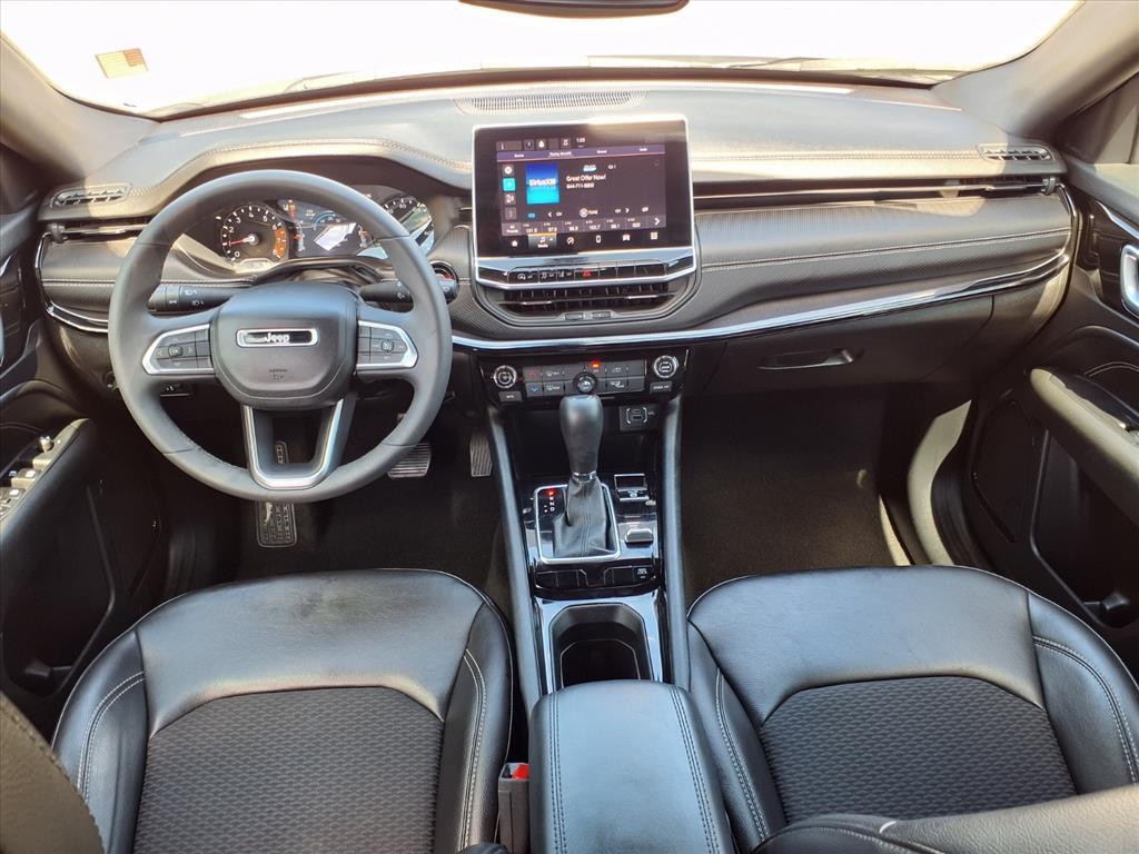 2023 Jeep Compass Altitude photo 24