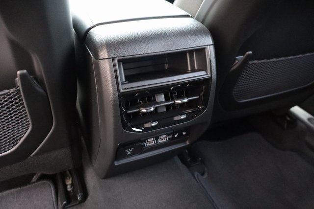 2025 Jeep Grand Cherokee Limited photo 34