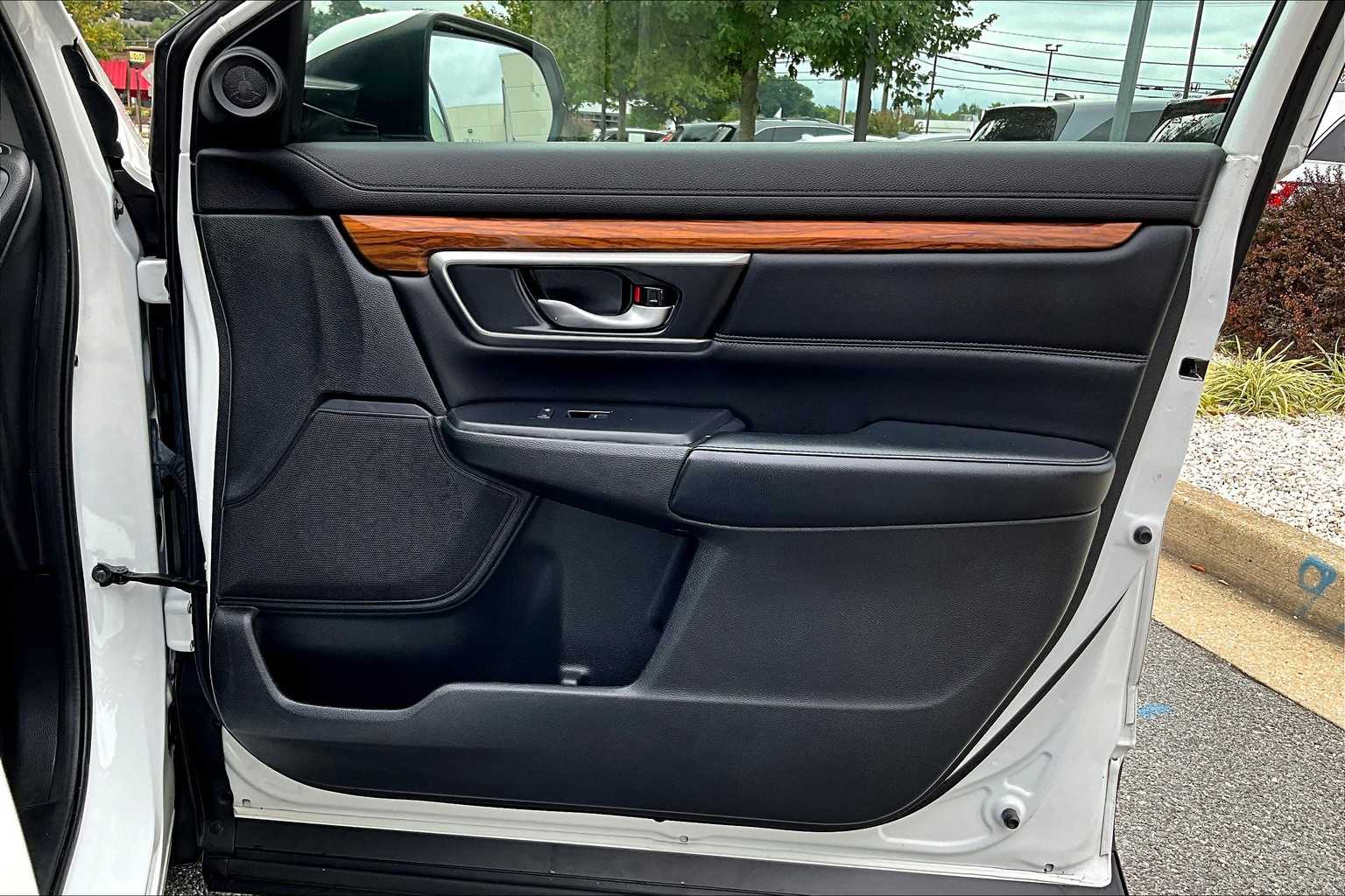 2022 Honda CR-V Hybrid EX-L photo 19