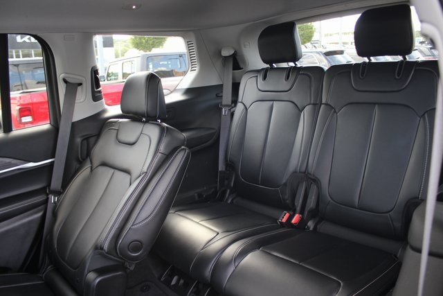 2021 Jeep Grand Cherokee Limited photo 23