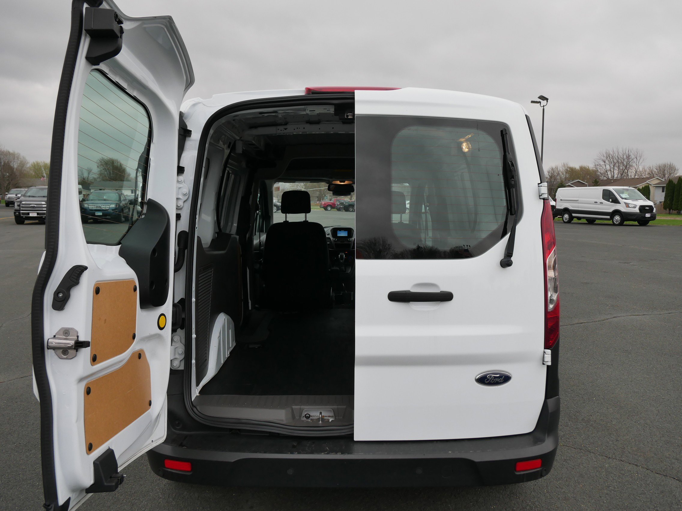 2022 Ford Transit Connect XL photo 11