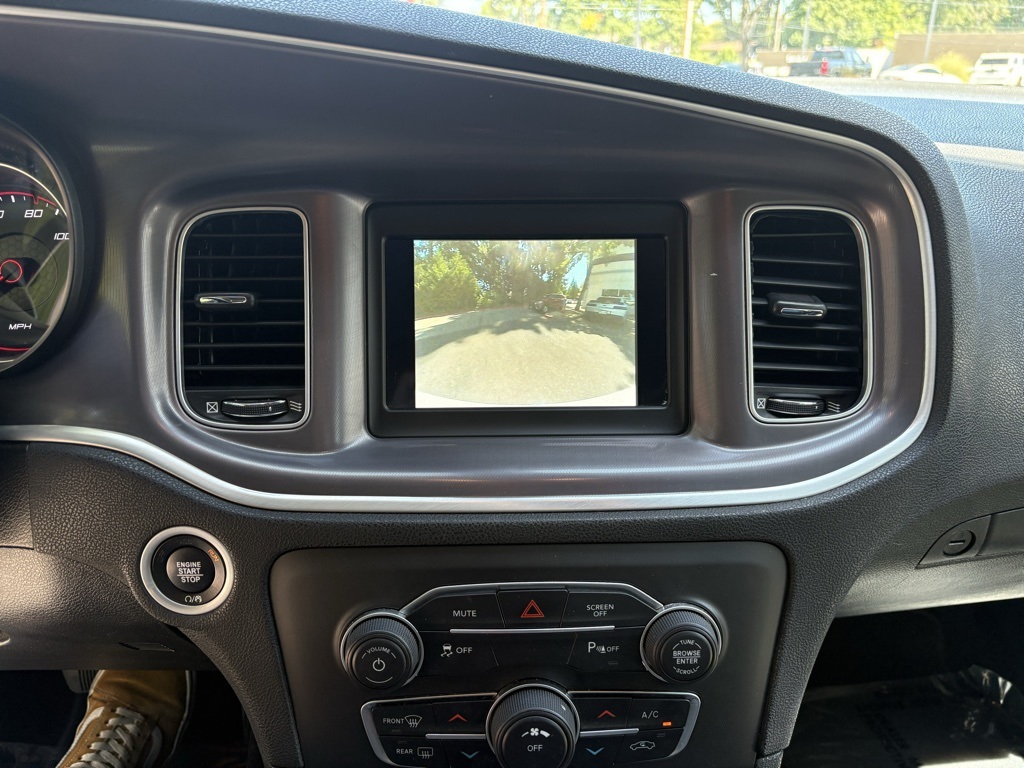 2022 Dodge Charger SXT photo 14