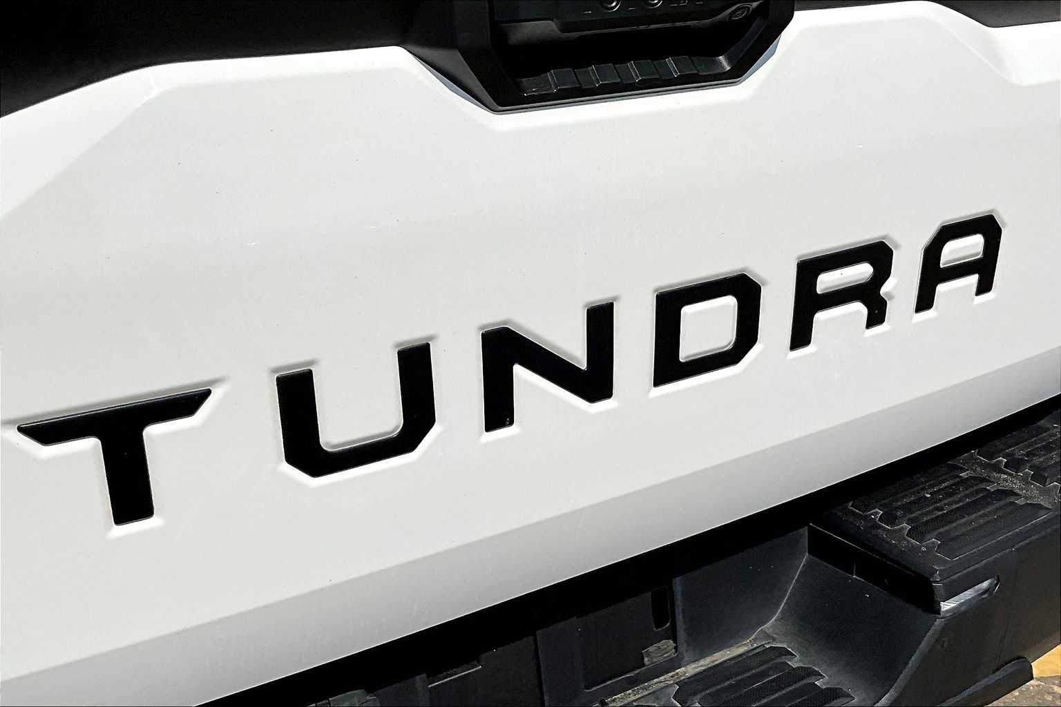 2022 Toyota Tundra SR5 photo 29