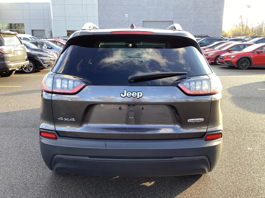 2019 Jeep Cherokee Latitude photo 3