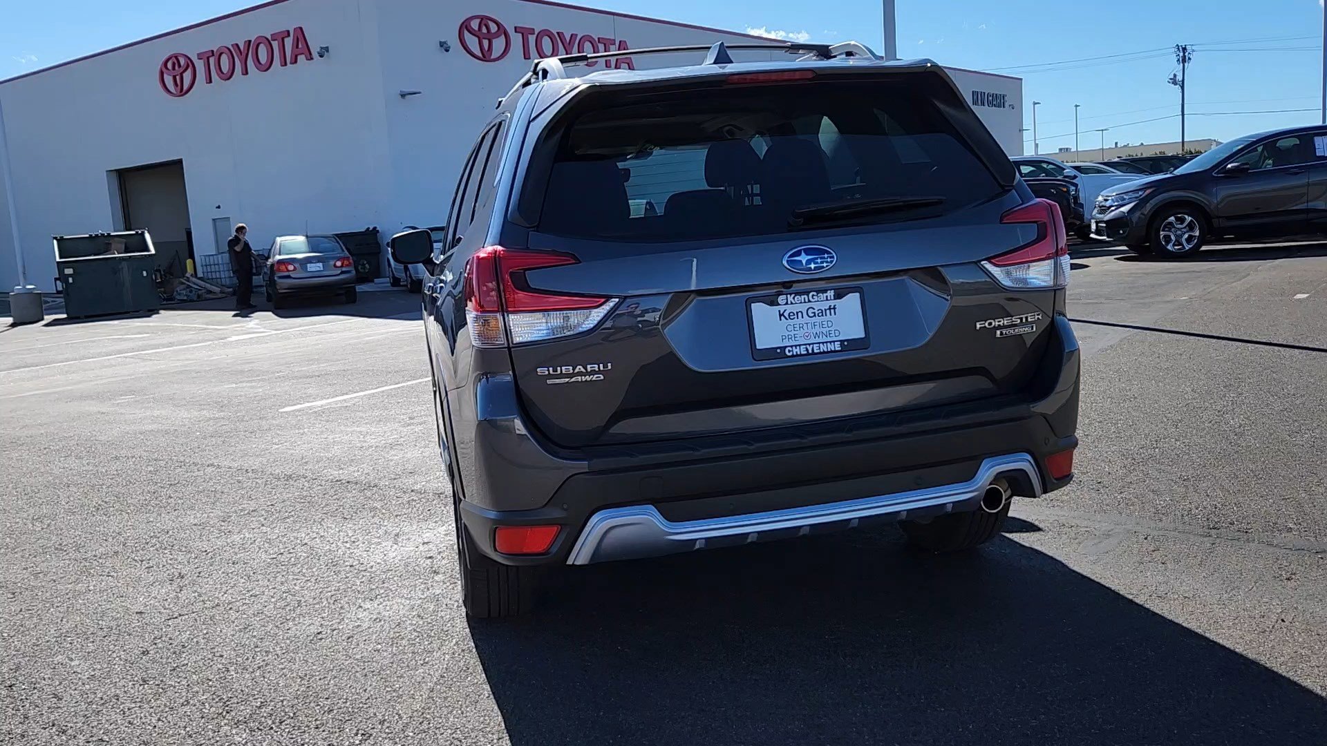 2023 Subaru Forester Touring photo 2