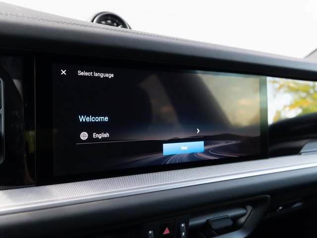2026 Porsche Cayenne photo 23