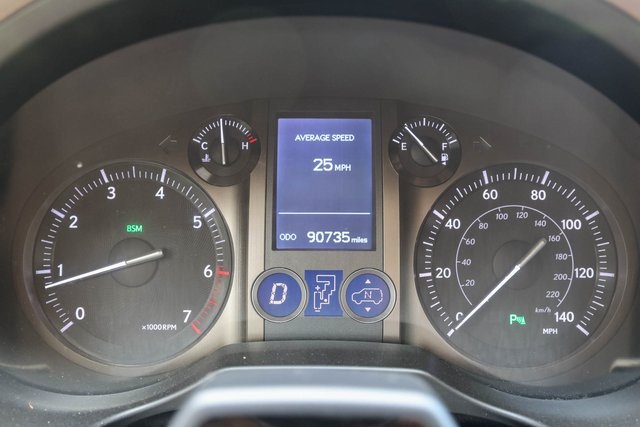 Used 2019 Red Lexus 460 Luxury image 33