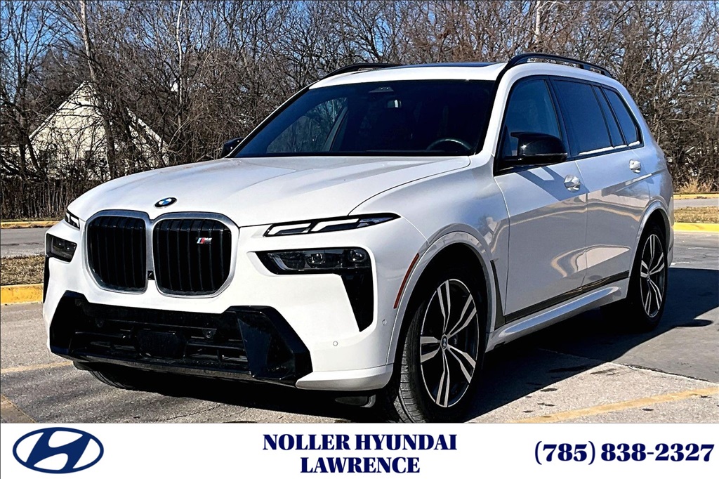 2025 BMW X7 M60i's photo