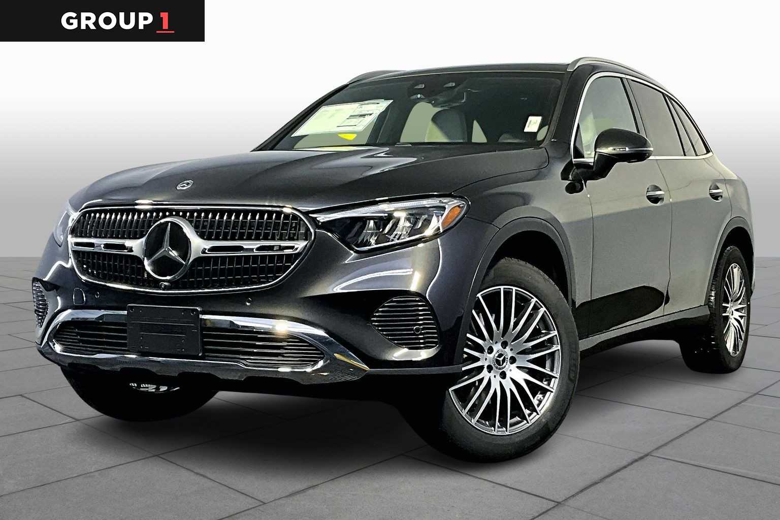 2026 Mercedes-Benz GLC Base's photo