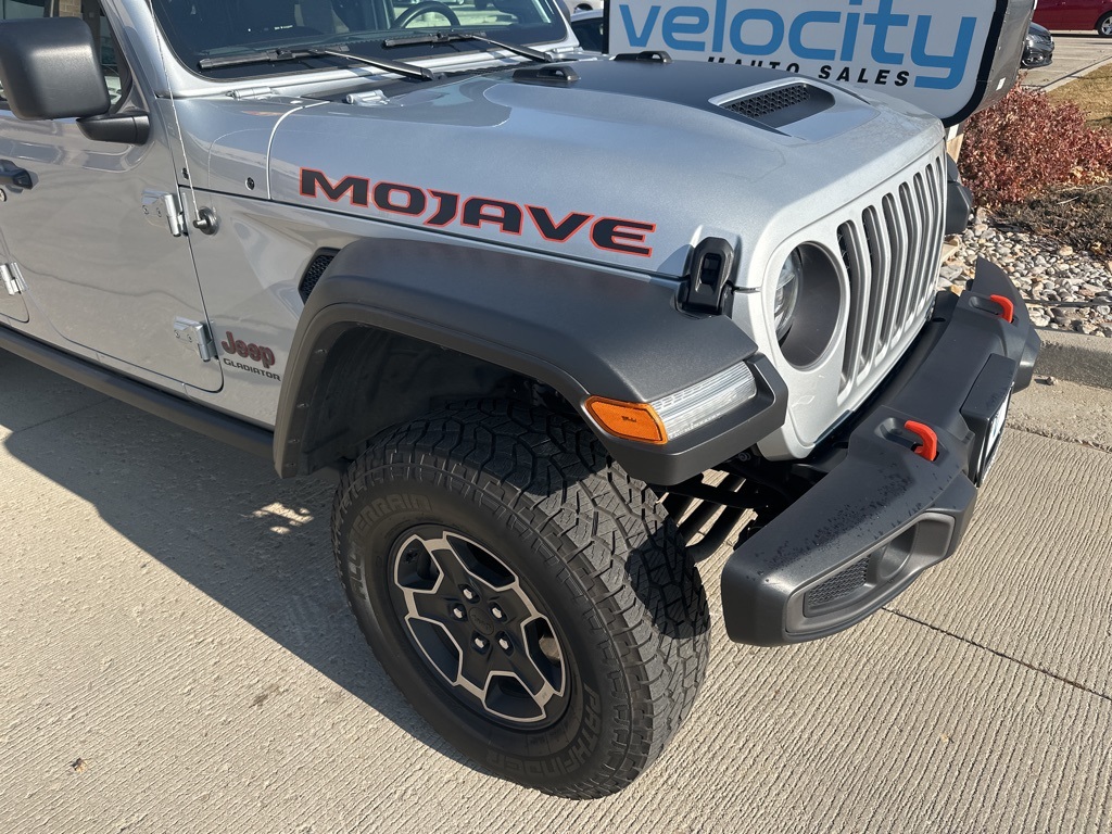 2022 Jeep Gladiator Mojave photo 2