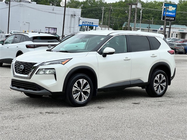 2022 Nissan Rogue SV photo 8