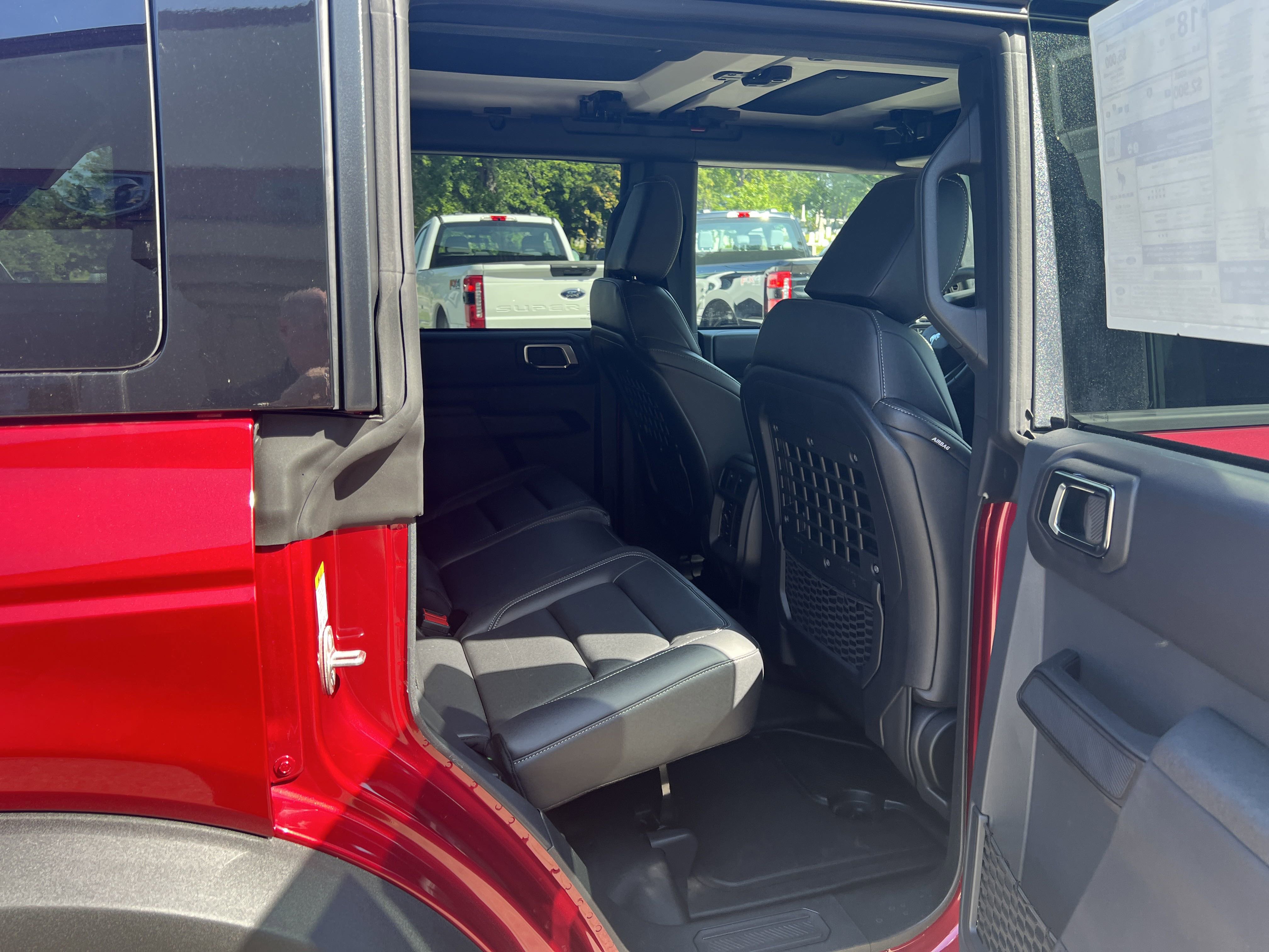 2025 Ford Bronco Badlands photo 4