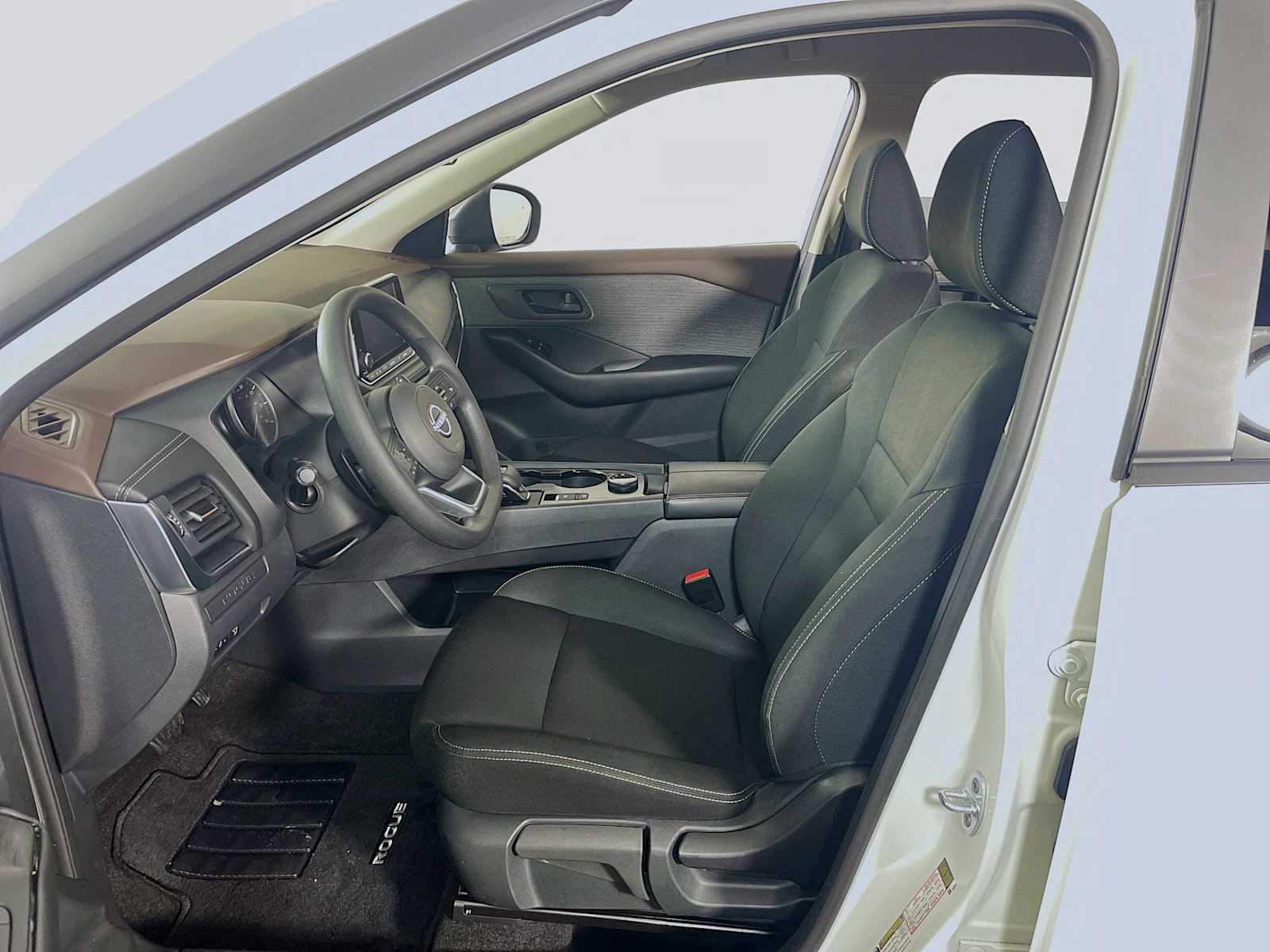 2023 Nissan Rogue S photo 15