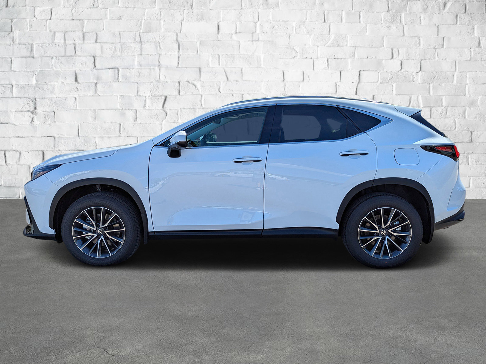 2026 Lexus NX 350 Premium photo 7