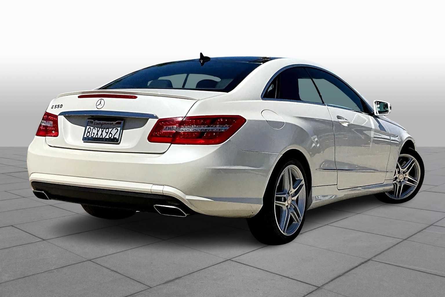 2013 Mercedes Benz E 550 photo 11