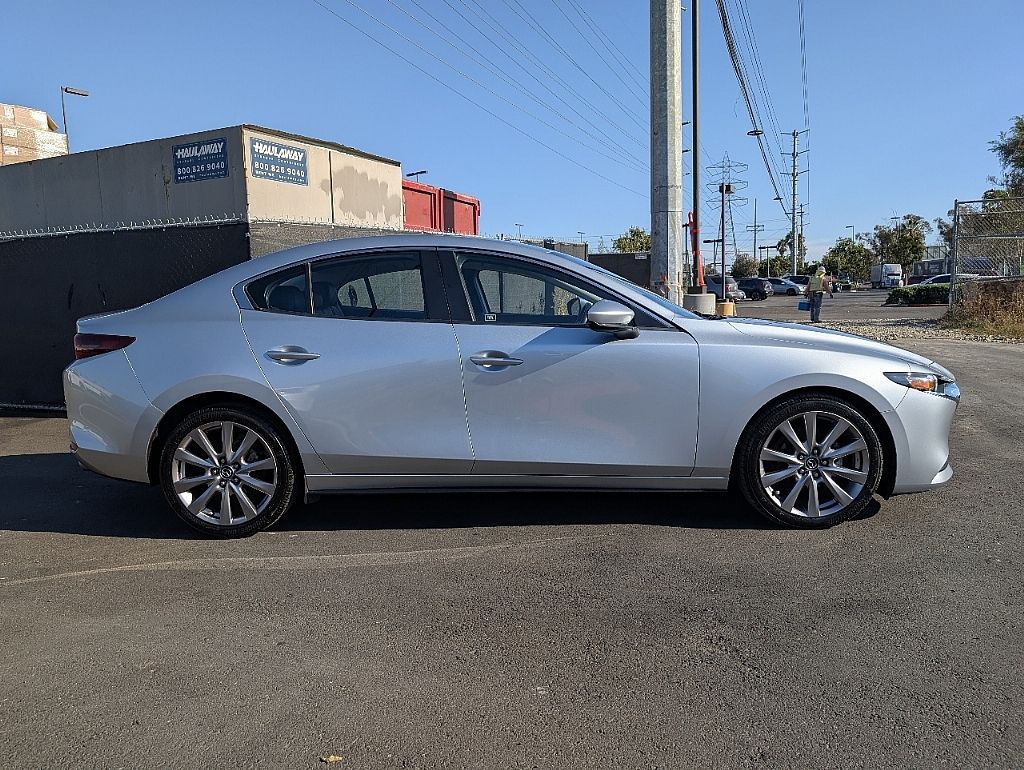 2020 Mazda Mazda3 Select photo 6