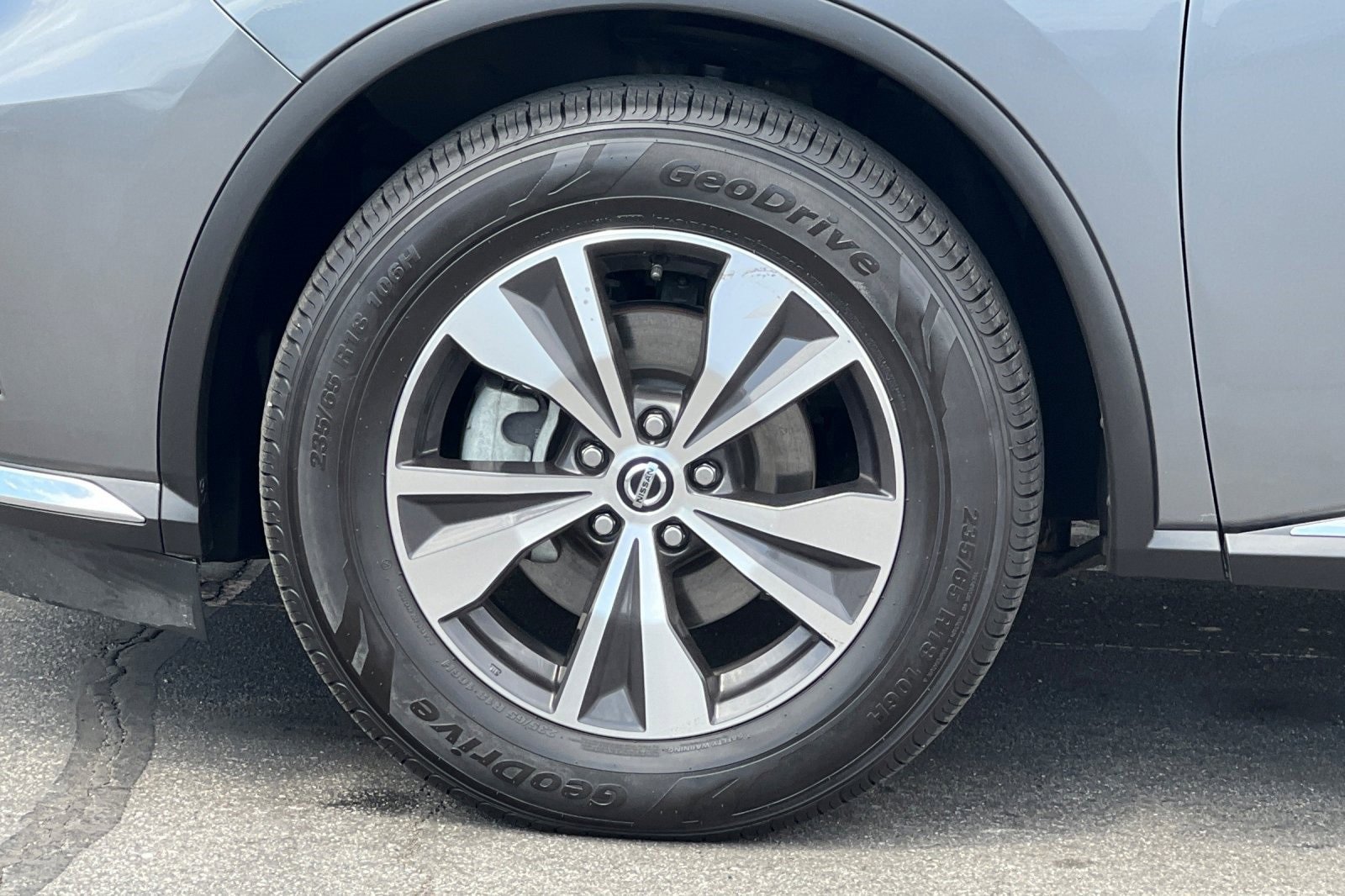 2020 Nissan Murano S photo 32