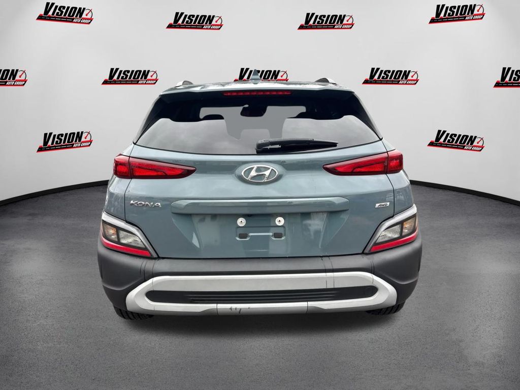 2022 Hyundai Kona SEL photo 3