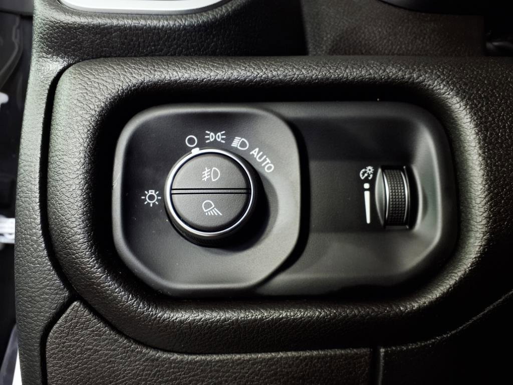 2022 Ram 1500 Big Horn Lone Star photo 13