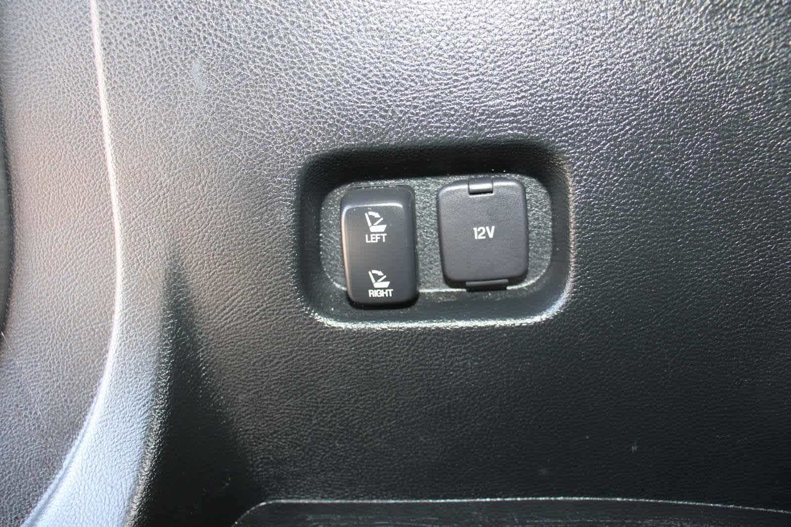 2022 Ford Edge Titanium photo 44
